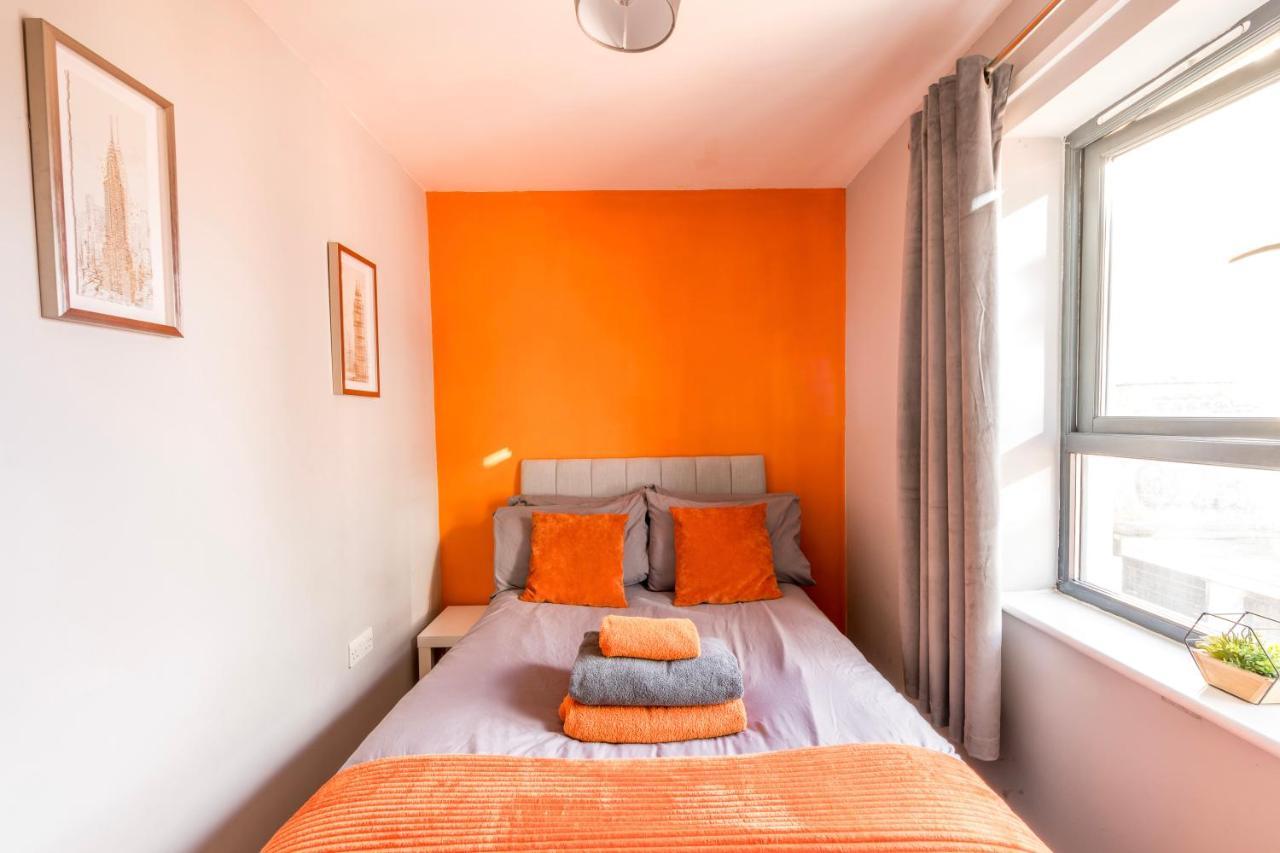 Prime Location - Modern City Apartment! Bristol Exterior foto