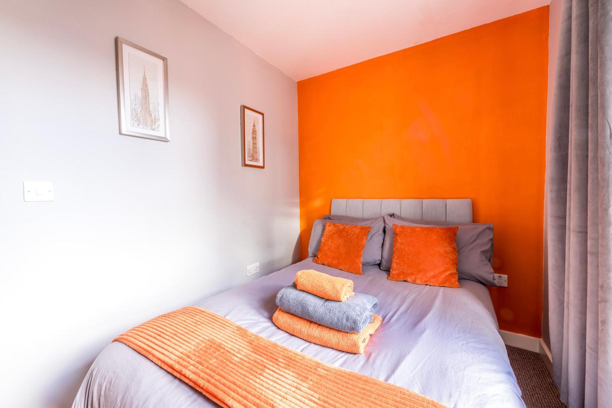 Prime Location - Modern City Apartment! Bristol Exterior foto